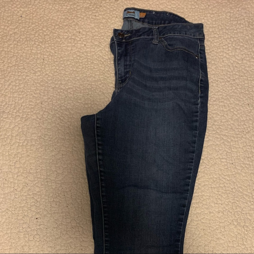Jeans - Picture 3 of 3